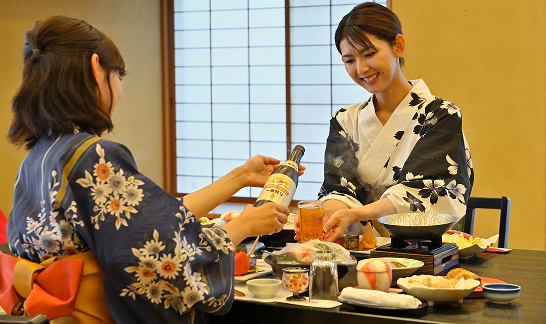 贅沢な夕食に舌鼓